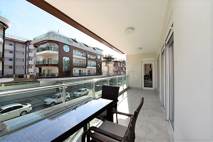 مركز الانيا - مجمع 5 نجوم -شقة غرفتين وصالة 