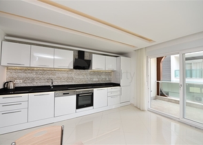 مركز الانيا - مجمع 5 نجوم -شقة غرفتين وصالة 