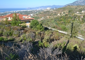 اطلالة بحرية - ارض للبيع في مدينة الانيا  