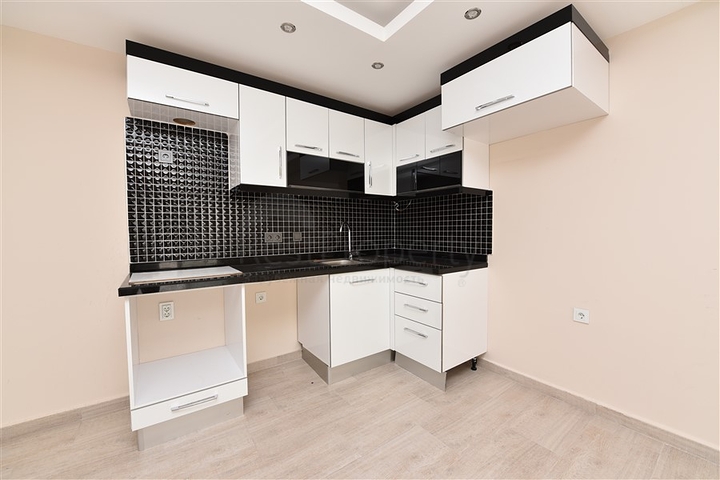 مجمع خمس نجوم - شقة تصميم غرفة وصالة - في منطقة كاستل / الانيا 