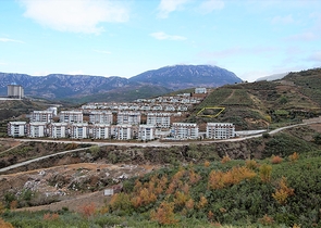 قطعة ارض مناسبة لبناء فيلا احلامكم - اطلالة بحر - في كارجي جاك / الانيا 