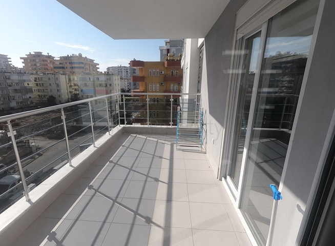 شقة عائلية بسعر مناسب - تصميم 2 غرفة وصالة - في مهموتلار / الانيا 