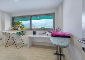 فريدة من  نوعها - فيلا فاخرة -اطلالة بحر وقلعة - في الانيا 