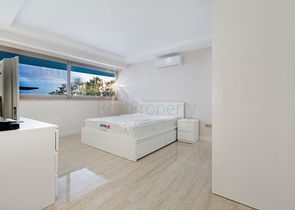 فريدة من  نوعها - فيلا فاخرة -اطلالة بحر وقلعة - في الانيا 