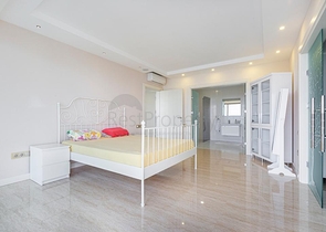 فريدة من  نوعها - فيلا فاخرة -اطلالة بحر وقلعة - في الانيا 