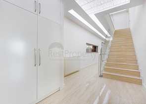 فريدة من  نوعها - فيلا فاخرة -اطلالة بحر وقلعة - في الانيا 