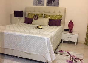 قمة الفخامة - فيلا الاحلام - اطلالة بحر وقلعة - في الانيا 