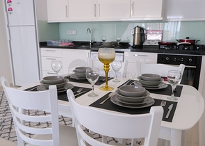 شقق غرفة وصالة - مفروشة - مجمع سكني حديث - مهموتلار / الانيا 