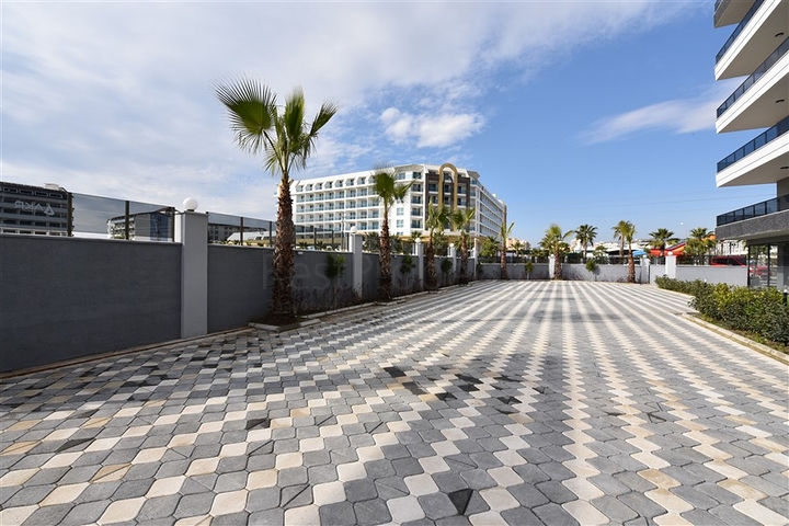 مجمع خمس نجوم - شقة فاخرة من تصميم غرفة وصالة - في الانيا 