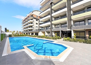 مجمع خمس نجوم - شقة فاخرة من تصميم غرفة وصالة - في الانيا 