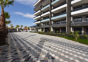 مجمع خمس نجوم - شقة فاخرة من تصميم غرفة وصالة - في الانيا 