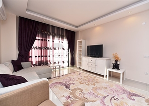 مجمع خمس نجوم - شقة فاخرة من تصميم غرفة وصالة - في الانيا 