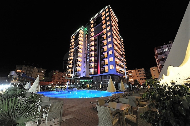 شقة فاخرة - مجمع خمس نجوم - في الانيا 