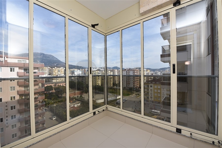 شقة فاخرة - مجمع خمس نجوم - في الانيا 