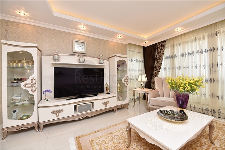 شقة فاخرة - مجمع خمس نجوم - في الانيا 