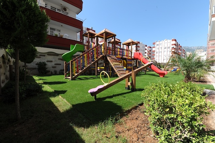 شقة فاخرة - مجمع خمس نجوم - في الانيا 