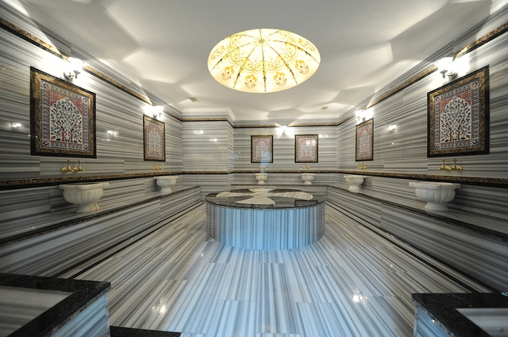 شقة فاخرة - مجمع خمس نجوم - في الانيا 