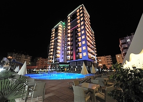 شقة فاخرة - مجمع خمس نجوم - في الانيا 