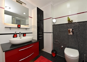 شقة فاخرة - مجمع خمس نجوم - في الانيا 