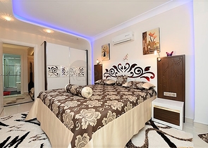 شقة فاخرة - مجمع خمس نجوم - في الانيا 