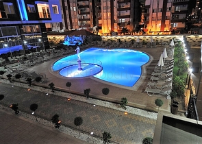 شقة فاخرة - مجمع خمس نجوم - في الانيا 