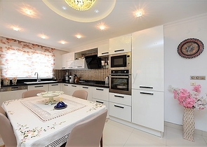 شقة فاخرة - مجمع خمس نجوم - في الانيا 