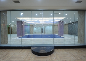 شقة فاخرة - مجمع خمس نجوم - في الانيا 