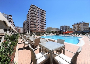 شقة فاخرة - مجمع خمس نجوم - في الانيا 