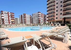 شقة فاخرة - مجمع خمس نجوم - في الانيا 