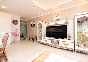 شقة فاخرة - مجمع خمس نجوم - في الانيا 