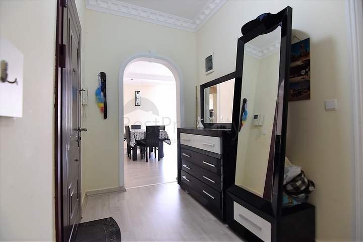 شقة عائلية مفروشة - اطلالة على المسبح - مهموتلار / الانيا 