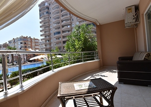 شقة عائلية مفروشة - اطلالة على المسبح - مهموتلار / الانيا 