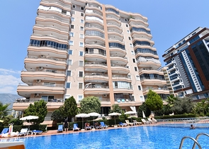 شقة عائلية مفروشة - اطلالة على المسبح - مهموتلار / الانيا 