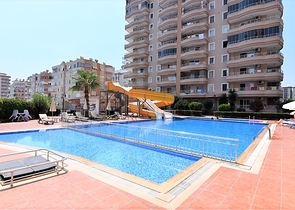 شقة عائلية مفروشة - اطلالة على المسبح - مهموتلار / الانيا 