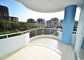 شقة مفروشة - تصميم 2 غرفة وصالة - ضمن مجمع سكني - مهموتلار / الانيا 