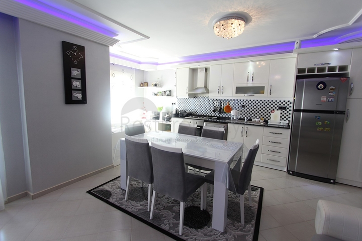 شقق عائلية - مفروشة - اطلالة ساحرة - مهموتلار / الانيا 