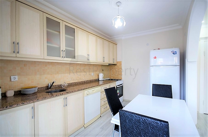 قريبة من البحر - شقة 1+1 مفروشة - في اوبا / الانيا 