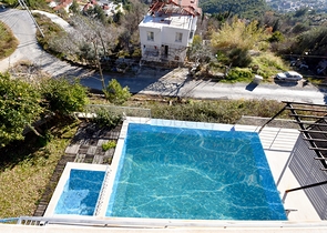 فيلا فاخرة -اطلالة على البحر والقلعة - في مدينة الانيا 