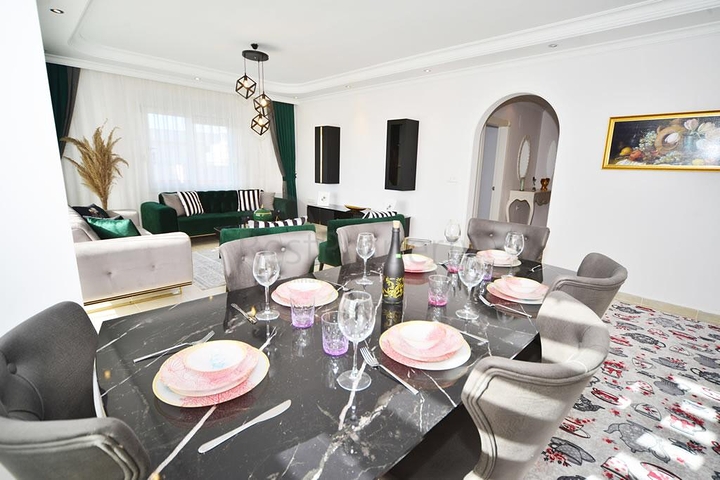 شقة غرفتين وصالة - فرش فاخر -ضمن مجمع سكني - في مهموتلار / الانيا 