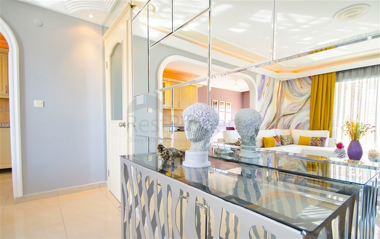 شقة فاخرة -قريبة من البحر - تصميم 2 غرفة وصالة - في مهموتلار / الانيا 