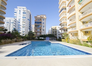 شقة فاخرة -قريبة من البحر - تصميم 2 غرفة وصالة - في مهموتلار / الانيا 