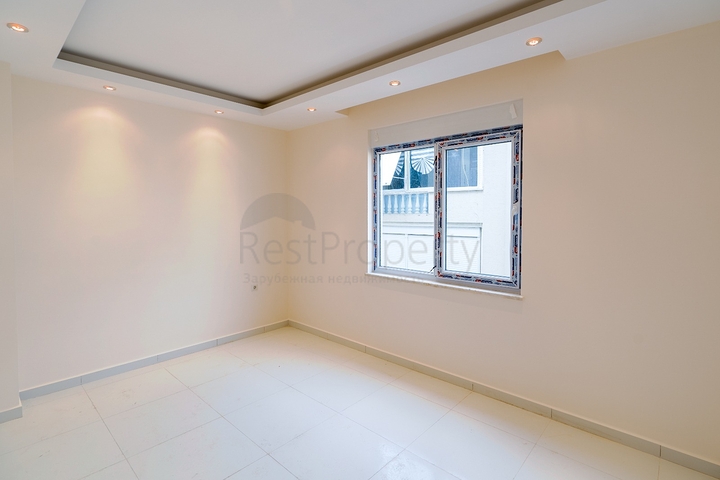 مجمع سكني قيد الانشاء - قريب من البحر - في منطقة اوبا / الانيا 