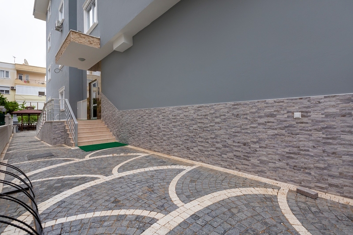 مجمع سكني قيد الانشاء - قريب من البحر - في منطقة اوبا / الانيا 