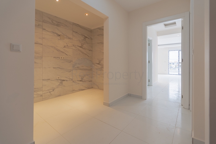 مجمع سكني قيد الانشاء - قريب من البحر - في منطقة اوبا / الانيا 