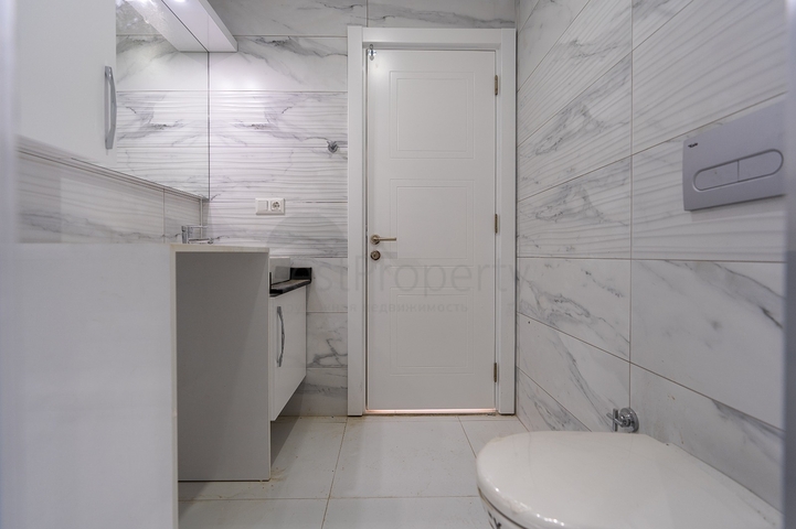 مجمع سكني قيد الانشاء - قريب من البحر - في منطقة اوبا / الانيا 