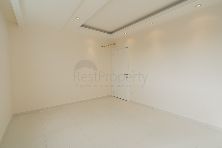 مجمع سكني قيد الانشاء - قريب من البحر - في منطقة اوبا / الانيا 