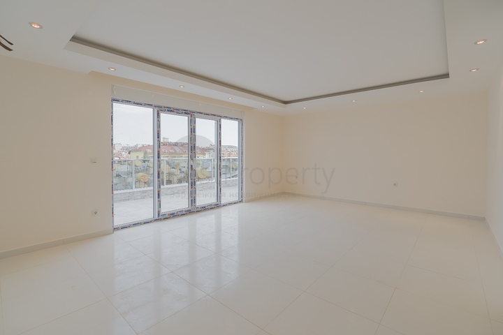 مجمع سكني قيد الانشاء - قريب من البحر - في منطقة اوبا / الانيا 