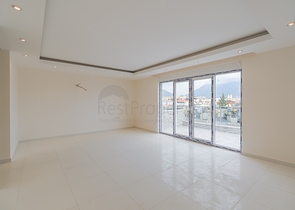 مجمع سكني قيد الانشاء - قريب من البحر - في منطقة اوبا / الانيا 