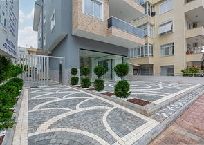 مجمع سكني قيد الانشاء - قريب من البحر - في منطقة اوبا / الانيا 