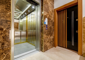 مجمع سكني قيد الانشاء - قريب من البحر - في منطقة اوبا / الانيا 